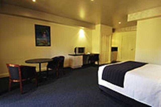 Fairways Resort Rosebud Rum bild